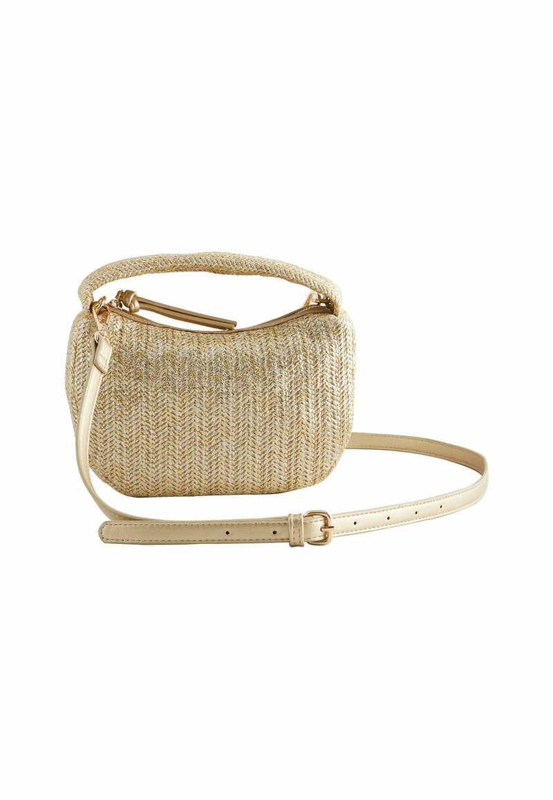Gewebte Gold- und Beigetöne Handtasche mit einem kurzen Griff und einem verstellbaren Riemen, ausgestattet mit einem Reißverschluss oben und einem Fischgrätmuster.