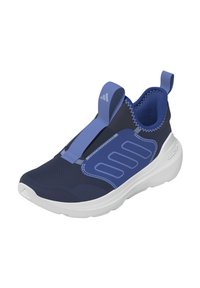Zapatillas deportivas tipo slip-on en navy y azul con suela blanca, tiradores en la lengüeta y el talón, y diseño de tres franjas en el lateral.