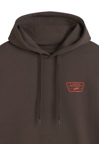 Brązowa bluza z kapturem, z kieszenią z przodu, sznurkami i czerwoną naszywką z logo Vans. Wykonana z miękkiego materiału o gładkiej fakturze.