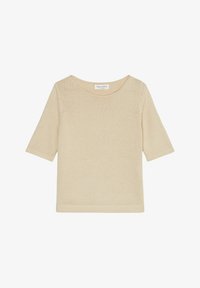 Ausgewählt, dusty field