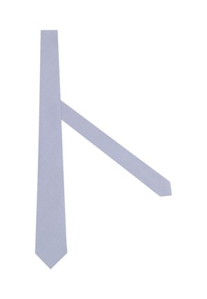 Jasnoniebieski teksturowany krawat z wąskim końcem i szerszym, spiczastym końcem, położony płasko na białym tle.
