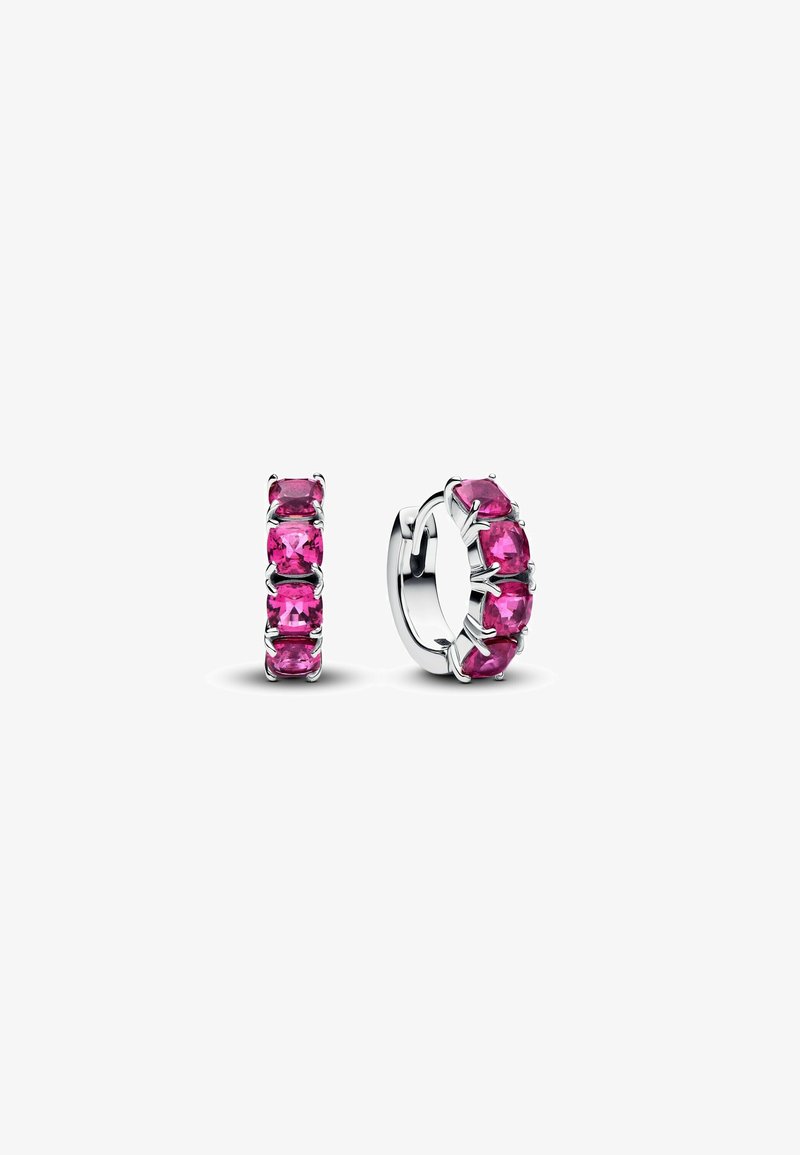 Orecchini a cerchio in argento con pietre rosa a taglio rettangolare, impostati in un design a quattro artigli, con una finitura lucida e chiusura senza giunture.