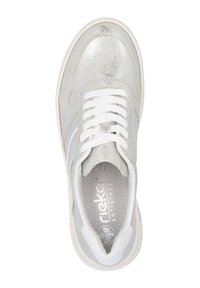 Light grey sneaker with shiny accents, white laces, and a textured upper. Features a cushioned insole with branding visible inside.