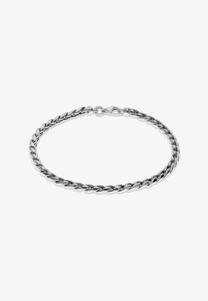 Silberfarbenes Kettenarmband mit ineinandergreifenden Gliedern und Karabinerverschluss auf weißem Hintergrund.