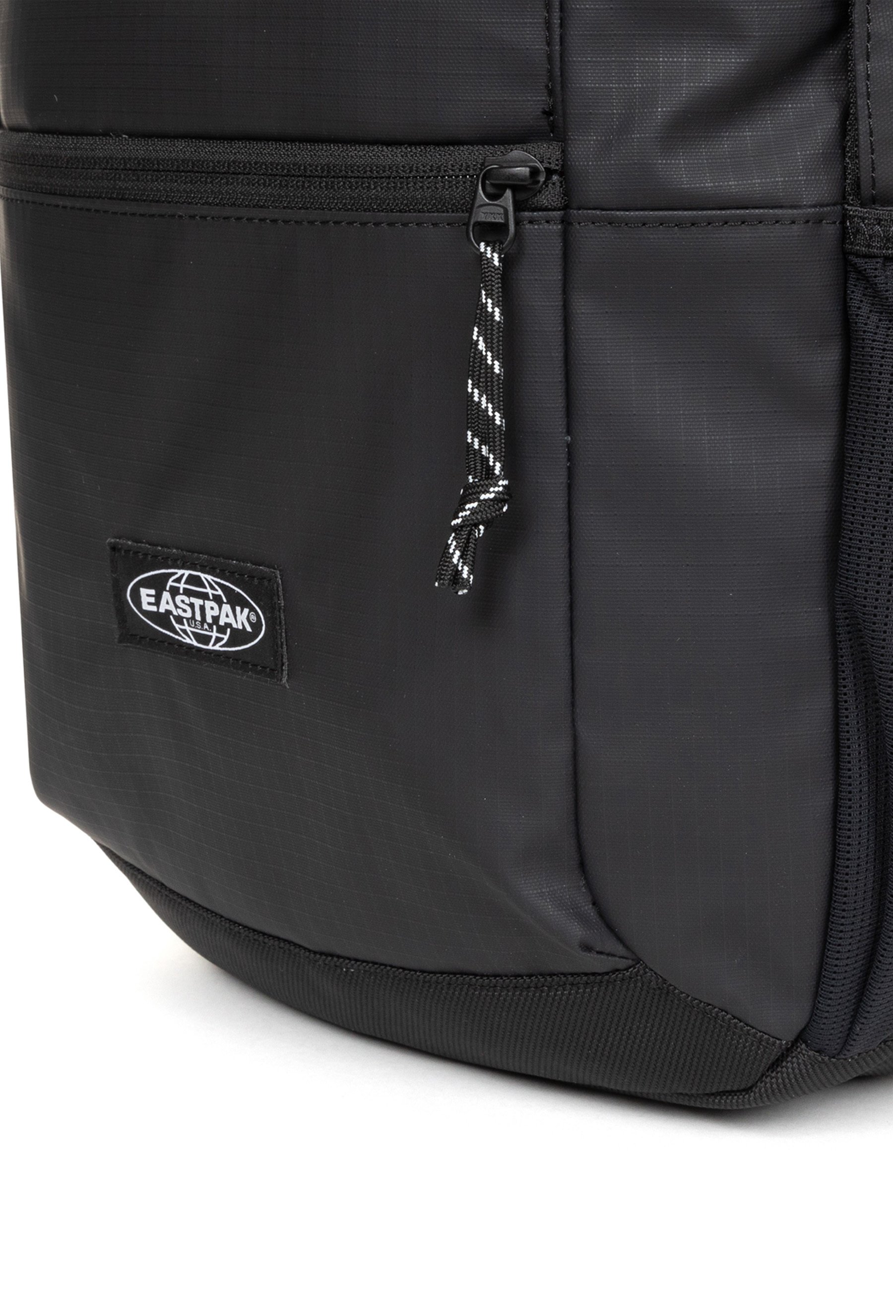 Eastpak 플로이드 프로 배낭 cs 립블랙코트