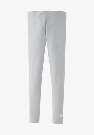 Leggings grigi chiaro realizzati in materiale morbido e elasticizzato, con una texture liscia e un piccolo logo Nike bianco sul lato sinistro in basso.
