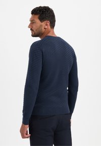 NO EXCESS DIAGONAL - Trui - night