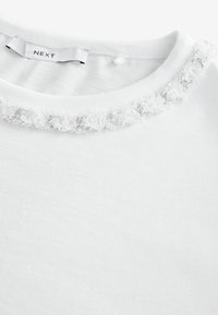 Tricou cu imprimeu - white silver