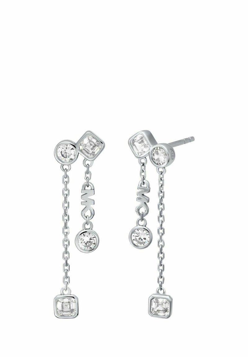 Pendientes de cadena de plata con cristales transparentes cuadrados y redondos, con eslabones colgantes y un diseño moderno. Acentos radiantes y distintivos.