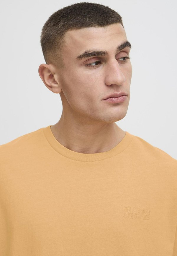 PAVLO - Print T-shirt - golden ochre4