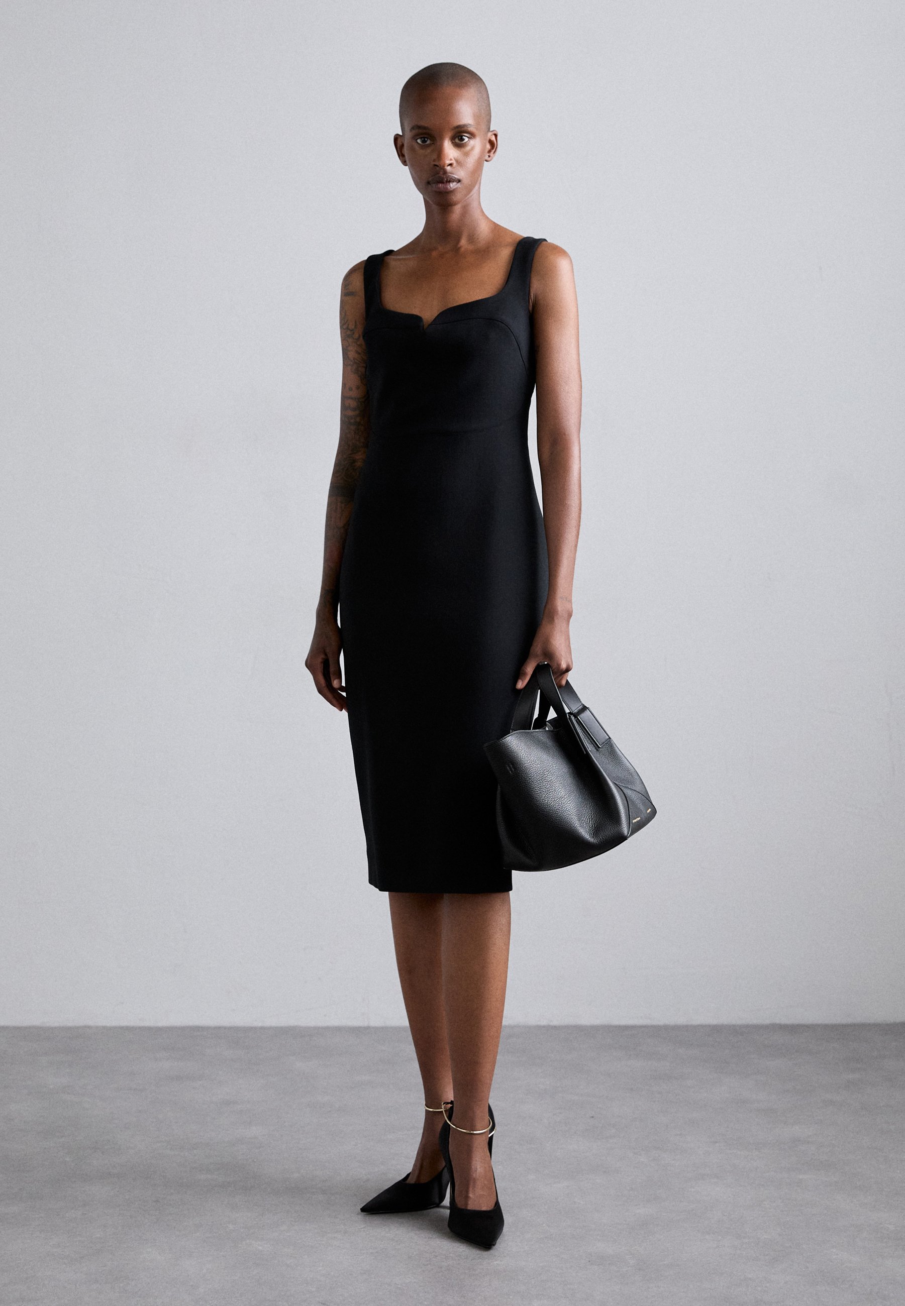 パーティードレス Victoria Beckham Sleeveless Evening Dress Victoria Beckham semi-sheer Sleeveless Maxi Dress | Black