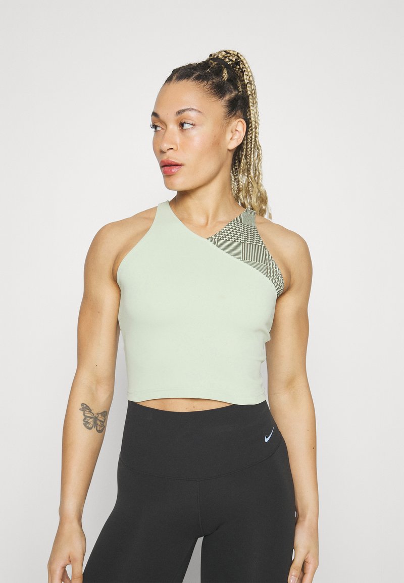 Nike Performance CROP TANK Topper medium olive/honeydew/white