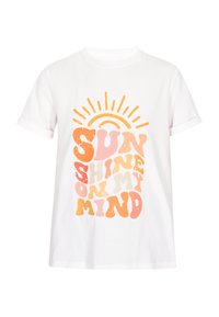 Witte katoenen T-shirt met opgerolde mouwen met een meerkleurig tekstontwerp: "ZONNESCHIJN IN MIJN GEEST" in oranje, roze en roomtinten.