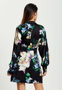 Liquorish ELEGANT FLORAL WRAP WITH CUT OUT DETA - Day dress - black