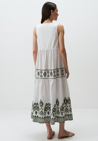 Jimmy Key SLEEVELESS ETHNIC PATTERNED - Vestito casual - white