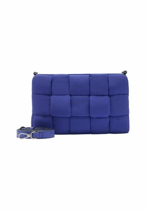 Borsa a tracolla rettangolare blu trapuntata con sezioni quadrate imbottite e tracolla abbinata staccabile con ganci in argento.