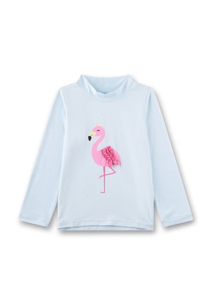 Hellblaues Langarmhemd mit einem pinken Flamingo-Motiv, der eine kleine Krone trägt und vorne in der Mitte Rüschenstoffflügel hat.