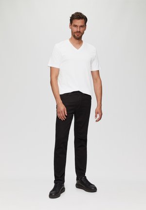 MIT LOGO DETAIL - T-Shirt basic - weiß