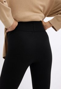 bonprix SLIM FIT - Leggings - black