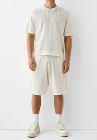 Bershka Shorts - beige