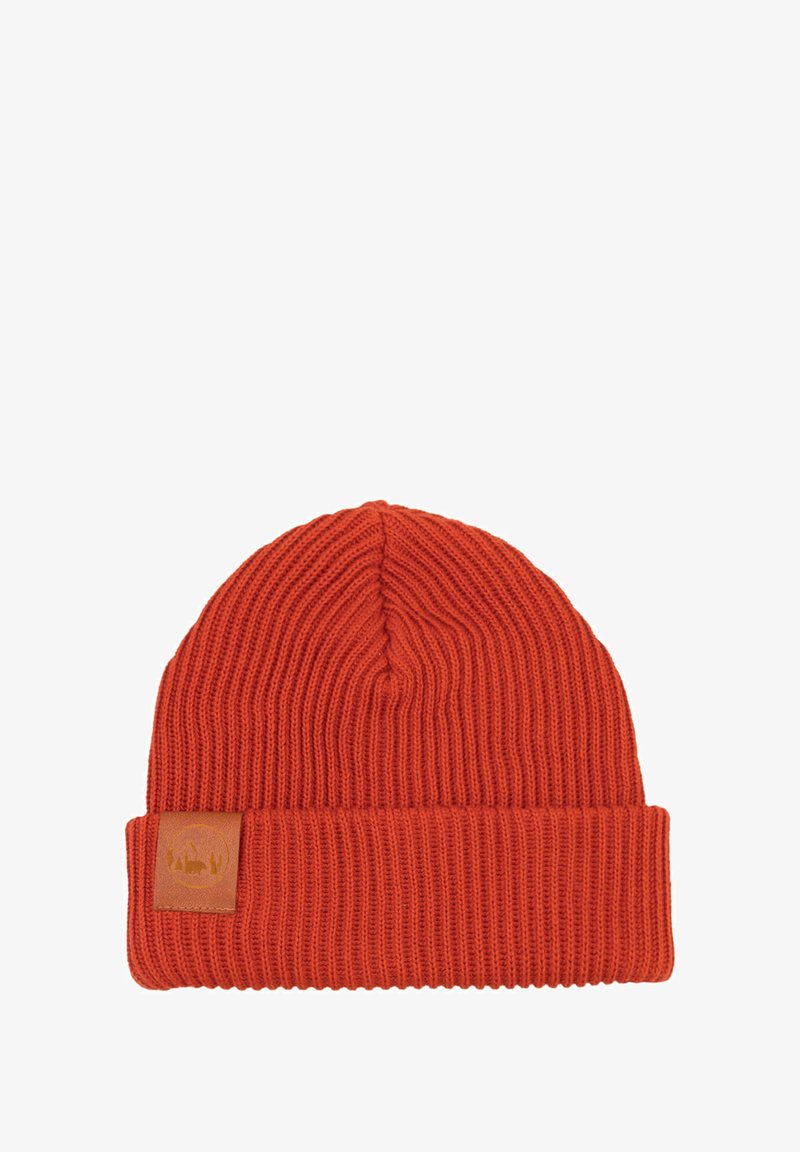 Czapka dzianinowa w jaskrawym pomarańczowym kolorze z prążkowaną teksturą, z zawiniętym mankietem i małą skórzaną łatą z logo z przodu.
