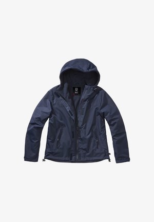 Granatowa kurtka z kapturem, z przednim zamkiem błyskawicznym, dwoma zapinanymi na zamek kieszeniami bocznymi oraz regulowanymi troczkami na dole i kapturze.