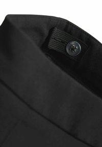 Next SENIOR TAPERED GOLD SNAP SCHOOL STANDARD - Kelnės - black
