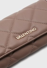 Valentino Bags OCARINA - Denarnica - taupe