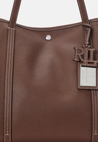 Lauren Ralph Lauren PEBBLED LEATHER LARGE EMERIE TOTE BAG - Weekend bag - dark mahogany