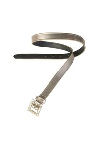 Curea din piele aurie metalizată cu cataramă dreptunghiulară acoperită cu strasuri, multiple găuri de ajustare și căptușeală interioară neagră, rulată pe un fundal alb.