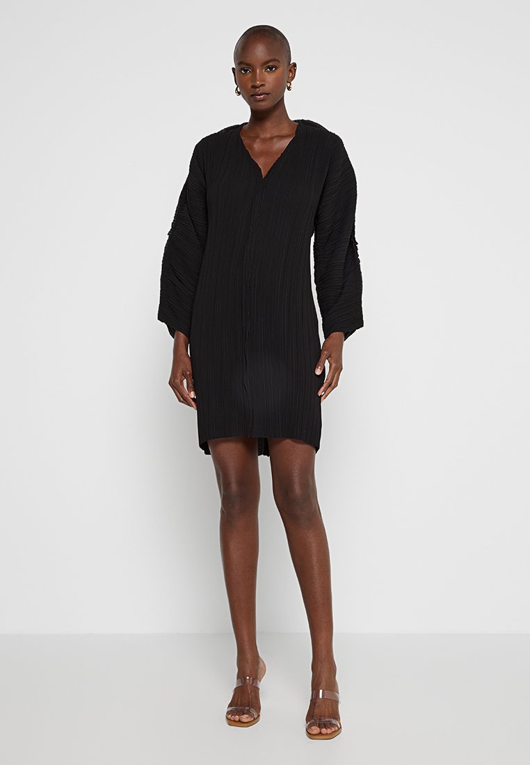 By Malene Birger Jurk zwart