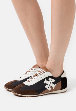 DOUBLE SOFT TRAINER - Sneakers basse - perfect black/new ivory/cerbiatto