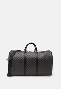 GUESS Sac de voyage gris foncé noir pour femme - Wilder Weekender Duffel Bag Black Logo 298736