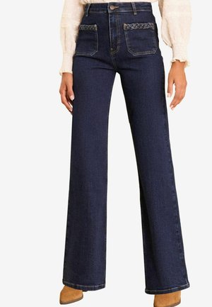 Love & Roses HIGH WAIST LEG PLAIT POCKET  - Flared jeans - dark wash blue