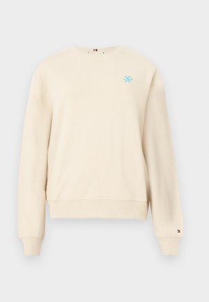 Tommy Hilfiger LOGO EMBROIDERY CREW NECK SWEATSHIRT - Sweatshirt - country ivory