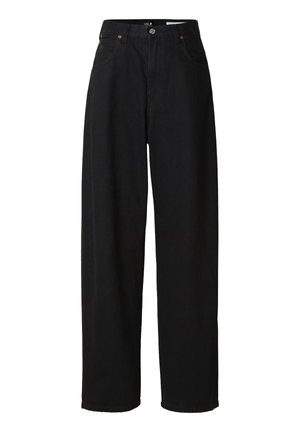 Schwarze Jeans mit weitem Bein aus robustem Denim, mit Knopfverschluss, Gürtelschlaufen und Vordertaschen. Glatte Textur ohne sichtbare Muster.