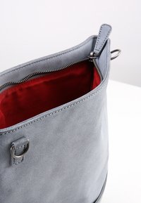 Fritzi aus Preußen Kuvertväska - grey