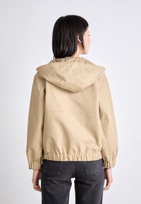 GANT LIGHT JACKET - Vasaras jaka - dark khaki