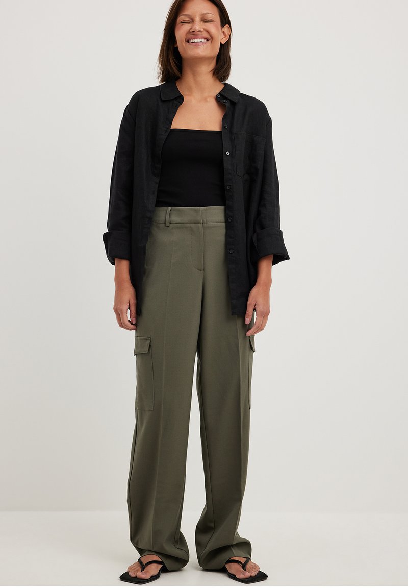 NA-KD Cargobroek groen