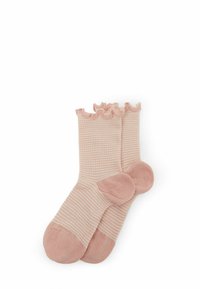 Rosa strumpor med en volangkant, med ett randigt mönster. Kroppen är ljusrosa medan tåområdet är i en solid mörkare rosa.