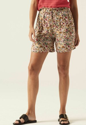Shorts - pink yarrow