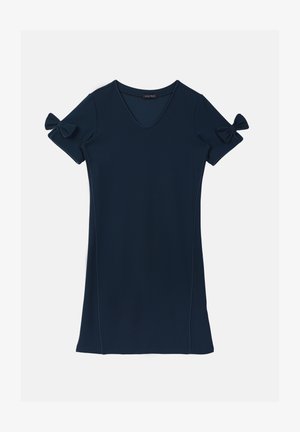 Tumedast sinine kleit lühikeste varrukatega, mille varrukatel on kaelakummid, valmistatud siledast kangast, millel on V-kujuline kaelus ja keha lähedane lõige.