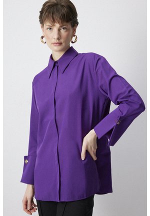 WIDEE CUFF - Blúzka so zapínaním na gombíky - purple