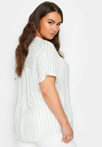 Yours Clothing STRIPE NOTCH NECK - Camicetta - white