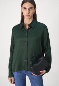 DRYKORN CLOELIA - Blúzka so zapínaním na gombíky - green