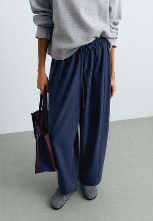 OYSHO, Pantalon classique - navy blue