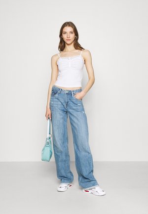 Top - white