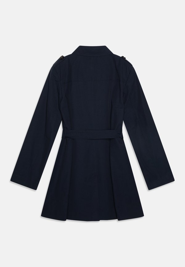 Trenchcoat - total eclipse4