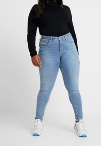 Anna Field Curvy Stickad tröja - black