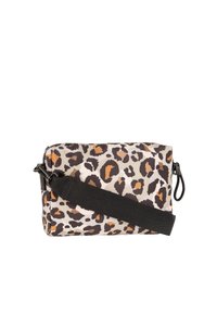 Bolso bandolera de estampado de leopardo con cierre de cremallera, correa negra ajustable y textura de tela suave. Presenta varios tonos de marrón y beige.